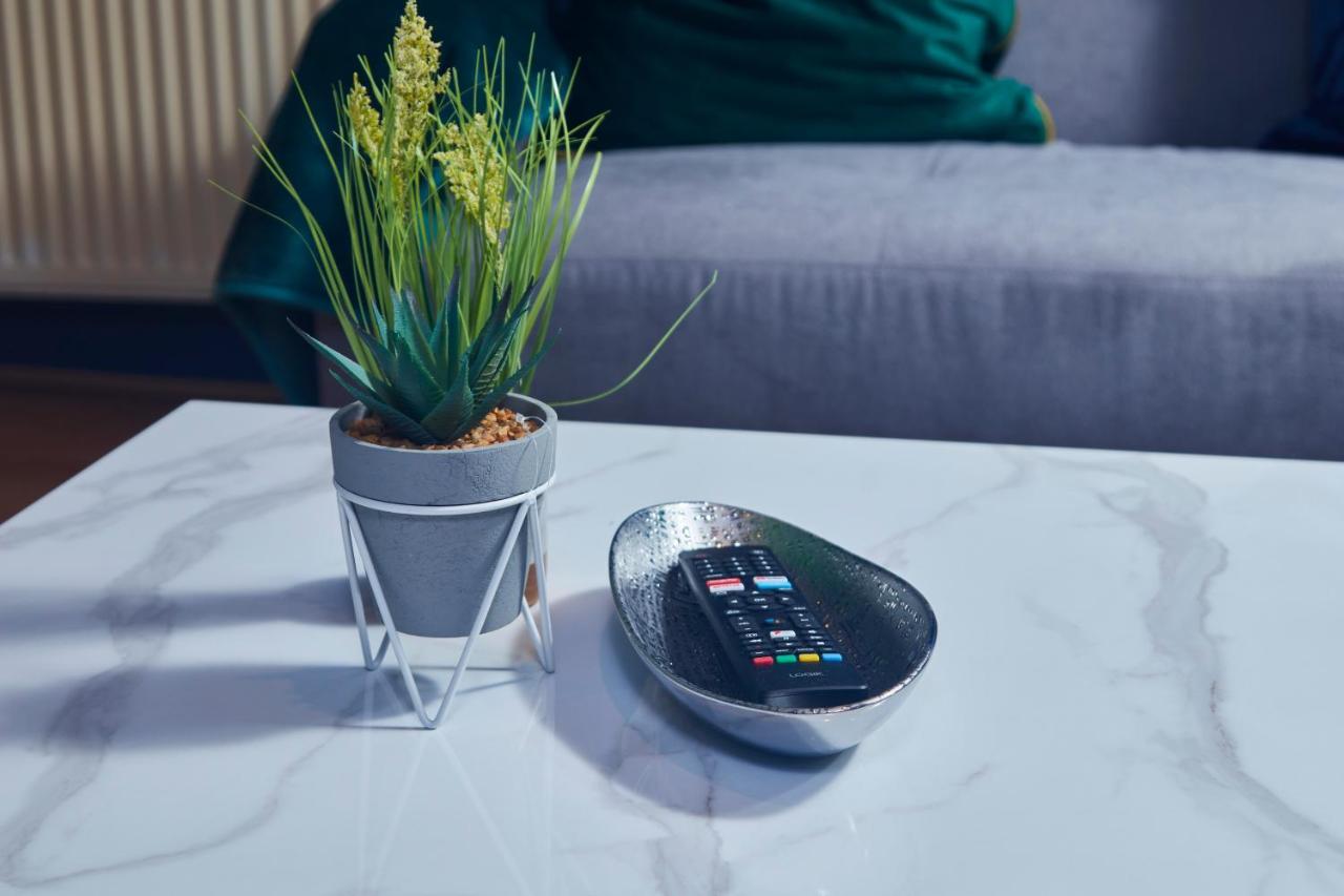 Perfect Place To Stay Fast Free Wifi 에든버러 외부 사진